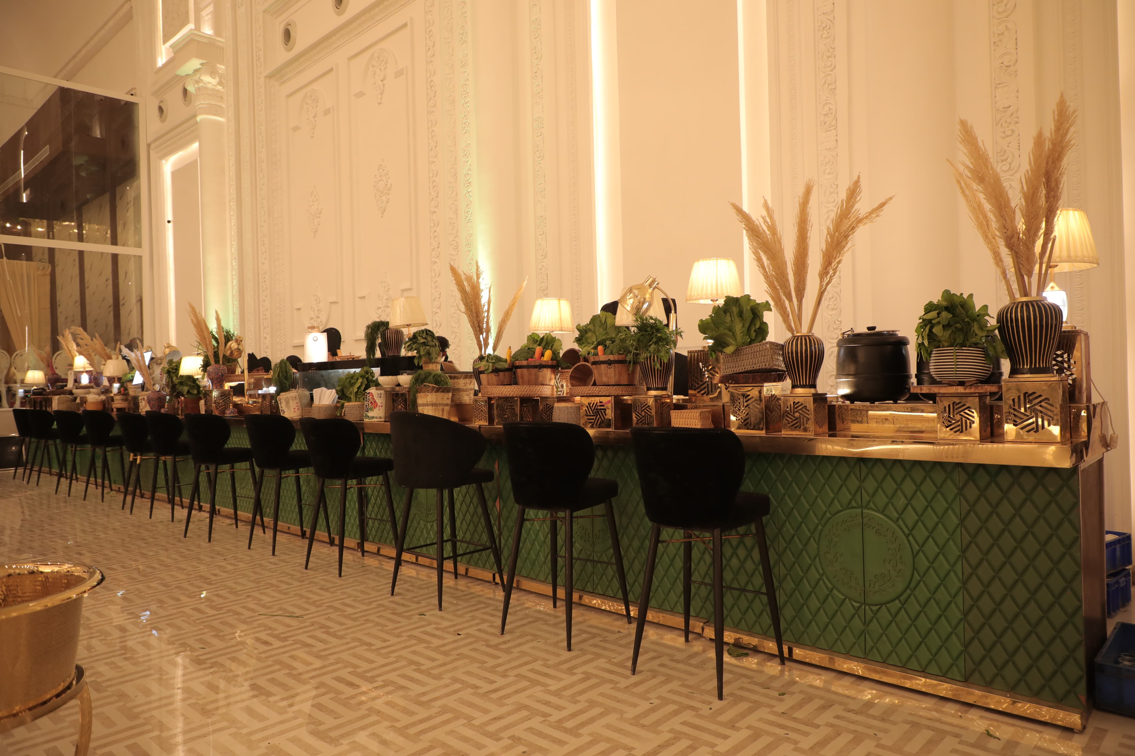 Live Bar Counter with Pampas Grass Decor